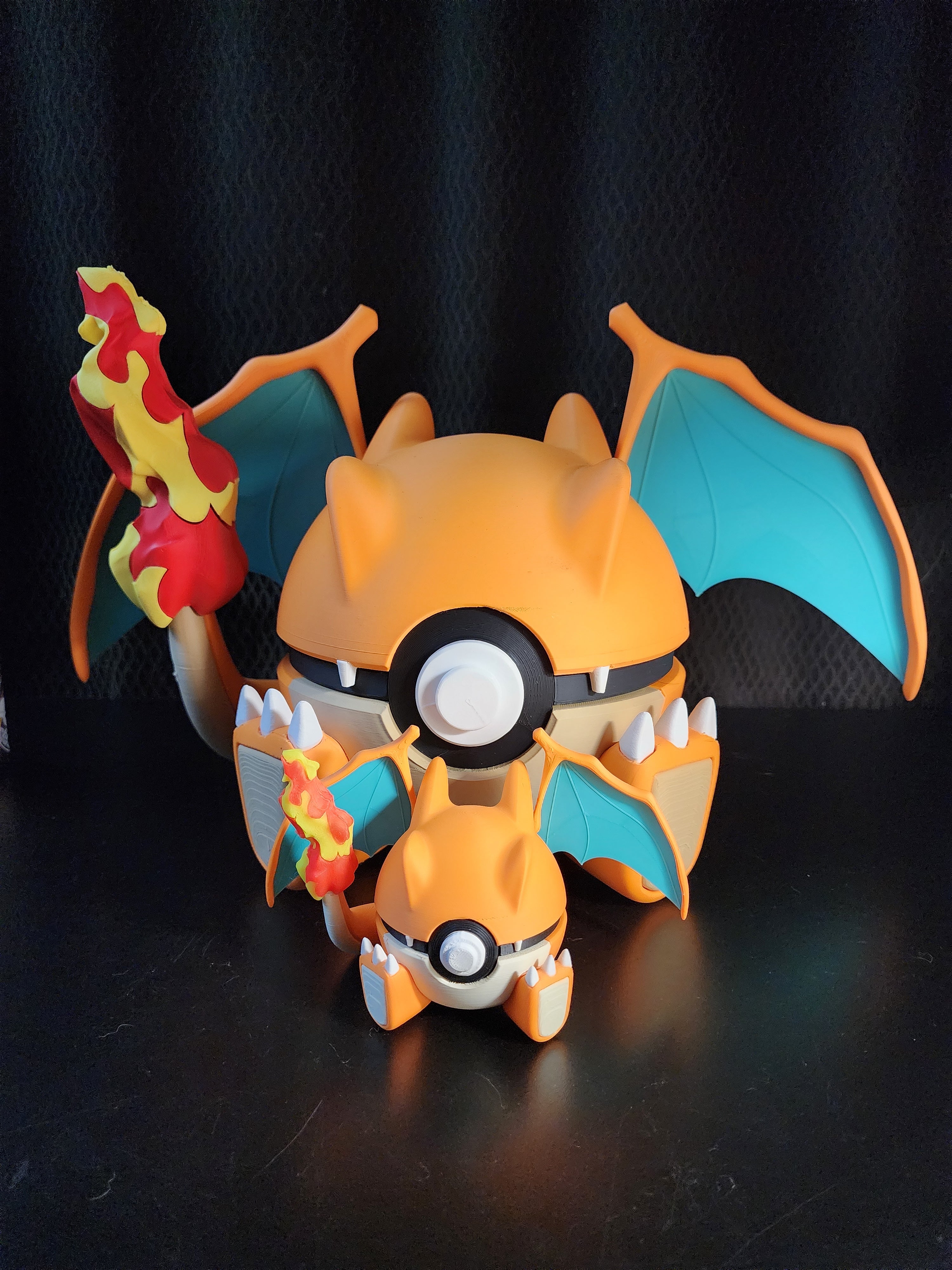 Jumbo Charizard Ball